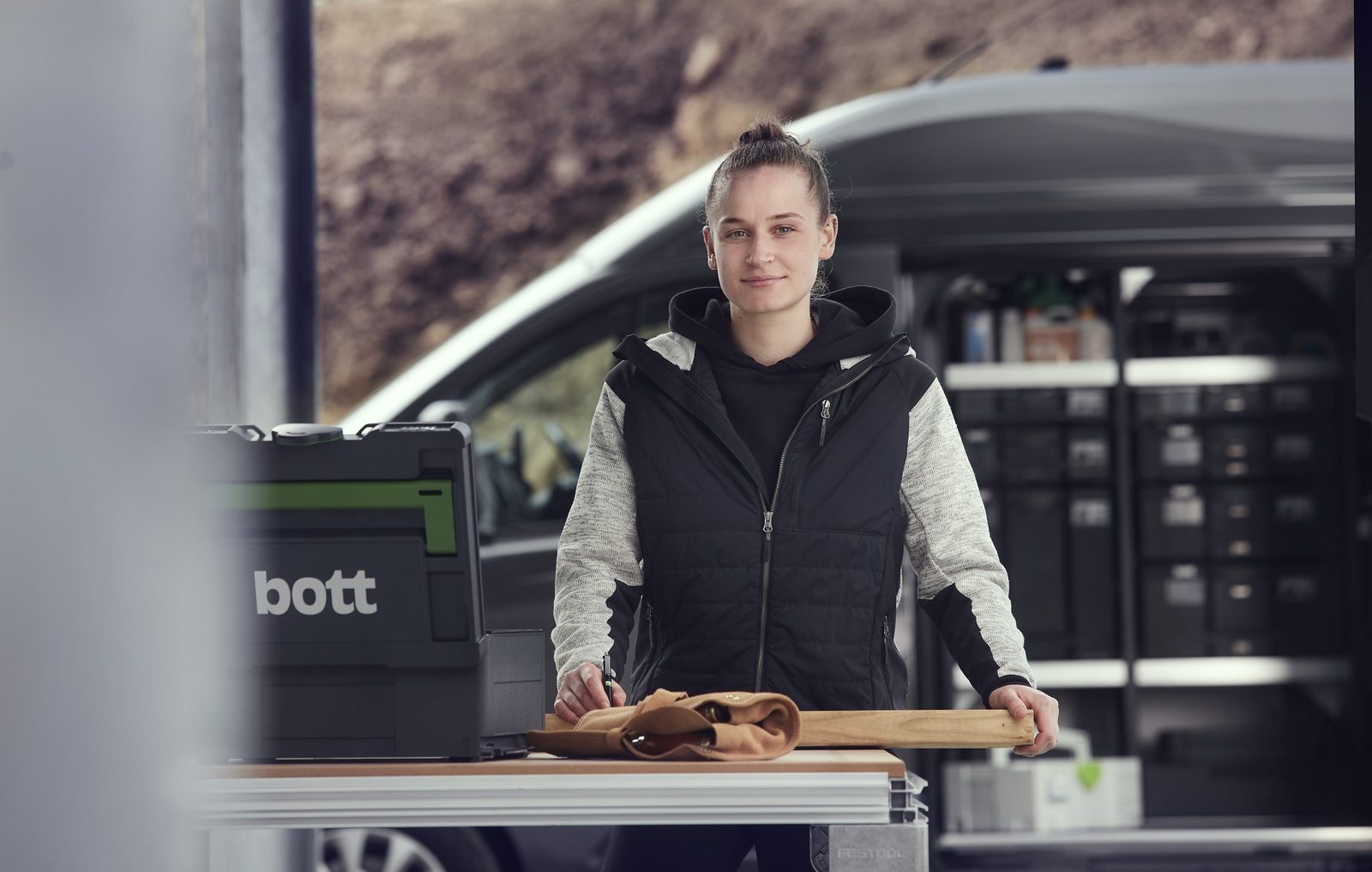 Bott - 5 Images